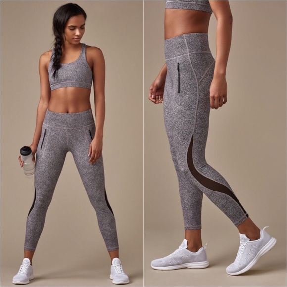 lululemon athletica Pants - Lululemon Invigorate 7/8 tights